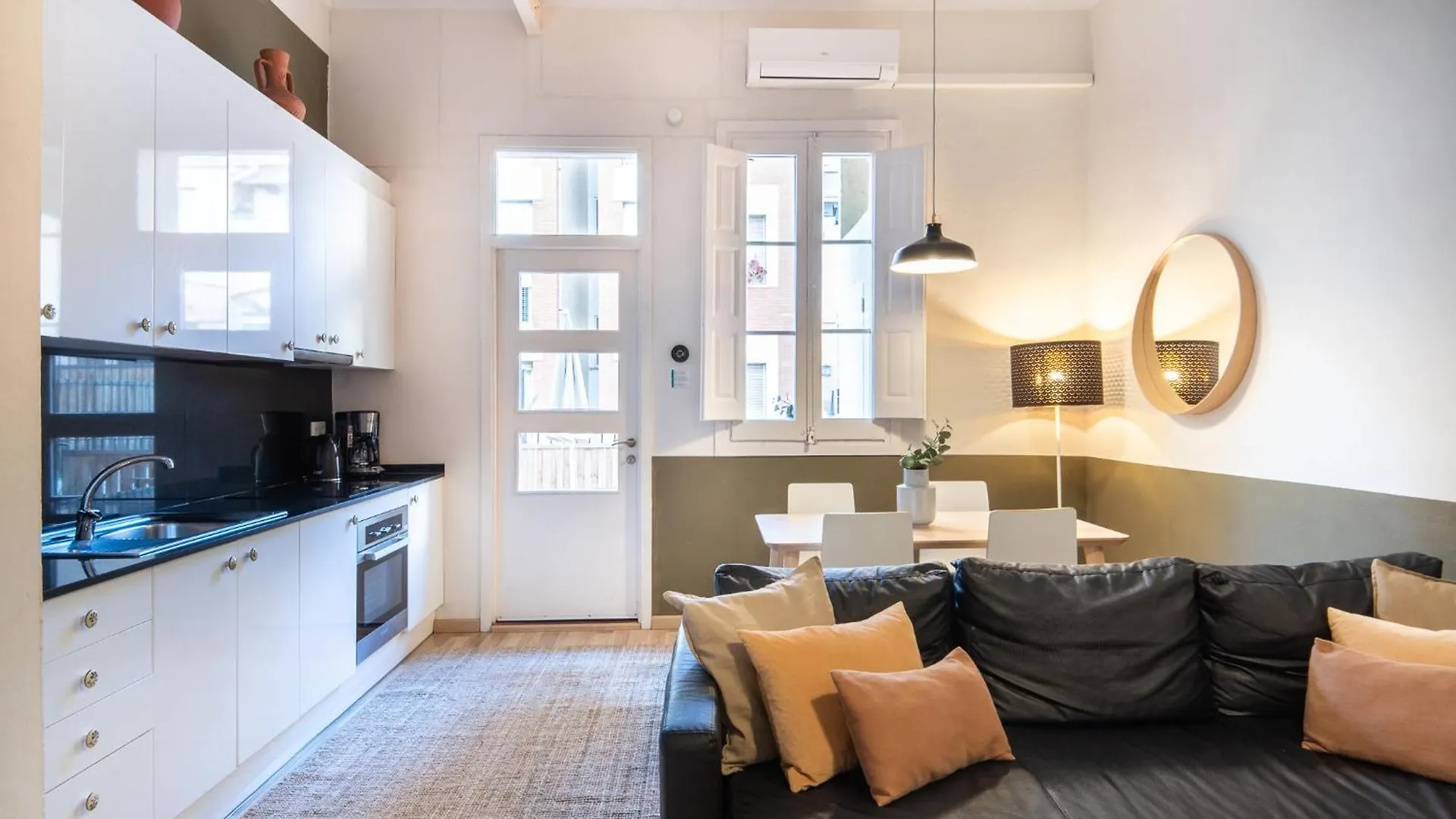 Apartament Oasis With A Sunny Terrace In The Heart Of Gracia Barcelona Hiszpania