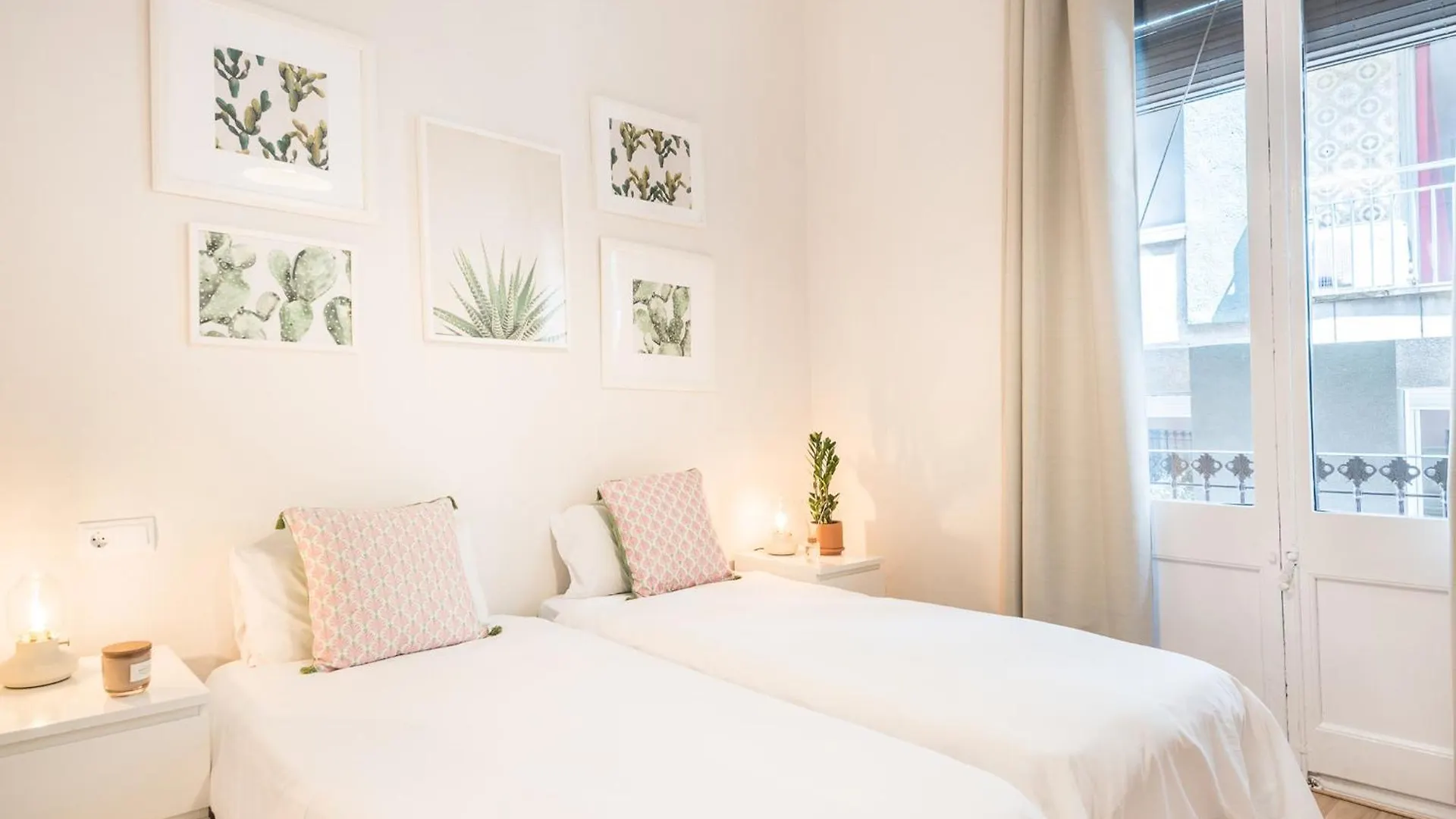 Apartament Oasis With A Sunny Terrace In The Heart Of Gracia Barcelona