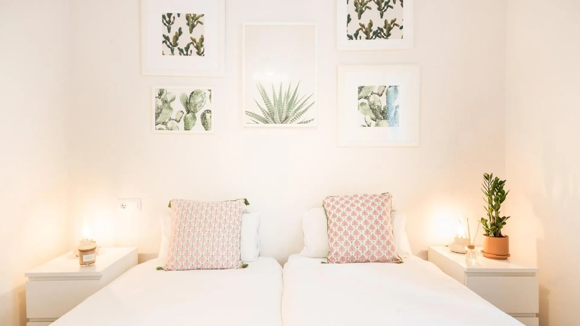 Apartament Oasis With A Sunny Terrace In The Heart Of Gracia Barcelona